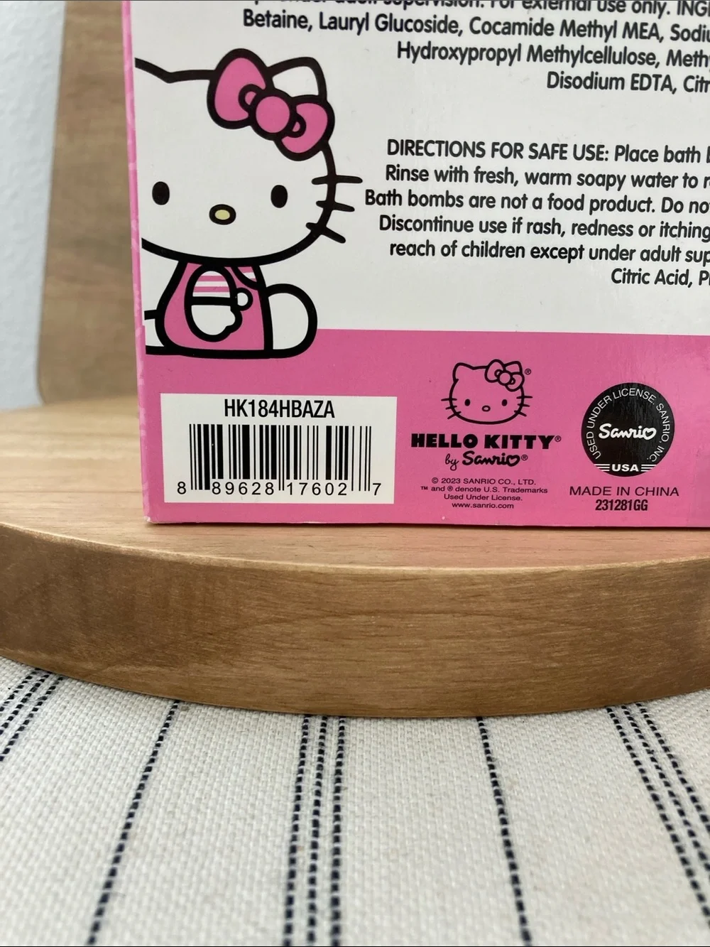 SALE! NWT Hello Kitty Pink & Teal Kids Bath Set with Bubble Bath and Body Wash